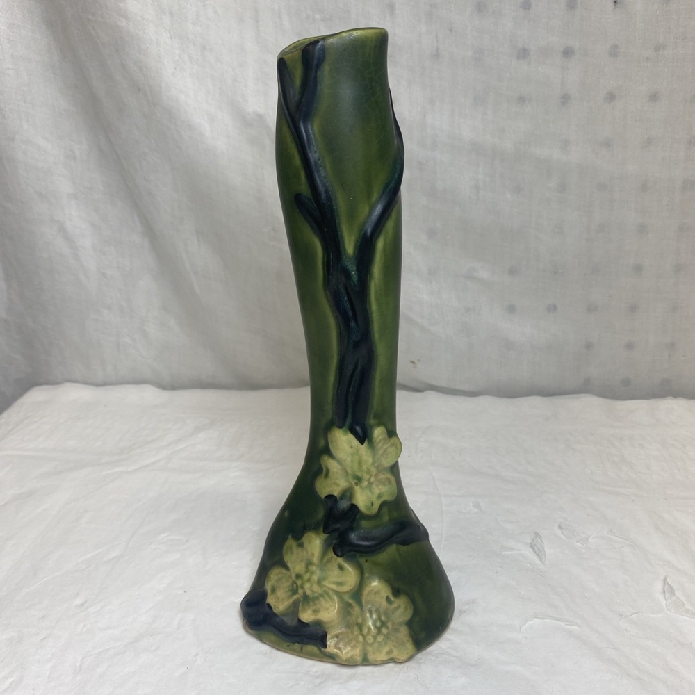Antique Roseville Dogwood Smooth Bud Vase Approx 9", Circa 1920‎